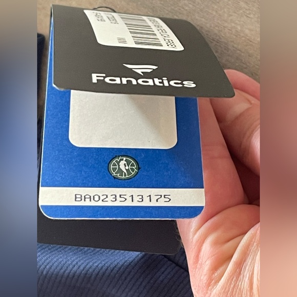 Fanatics OKC Russell Westbrook Jersey Tee - Size Medium - Picture 15 of 16